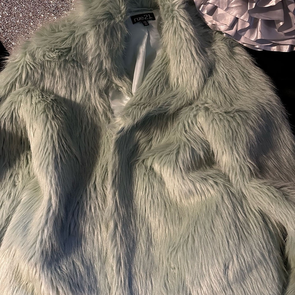 Rue 21 Vintage Mint Green Faux Fur Jacket size lg/xlg